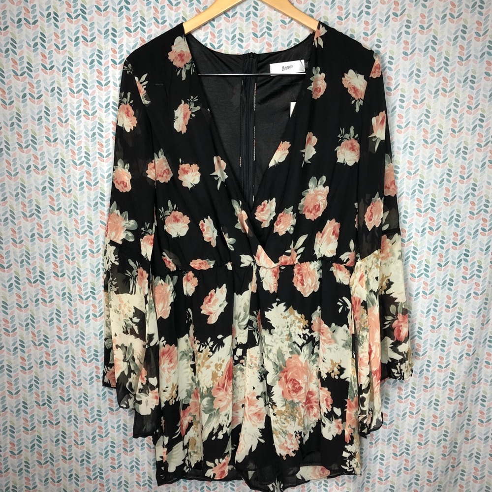 Floral Romper 🌸🌸🌸
